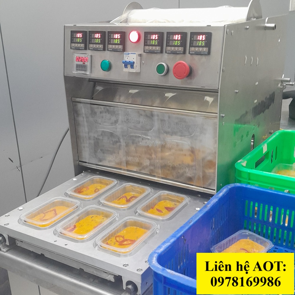 Máy ép miệng khay tự động AOT-90.135-X6 – ép 6 khay cùng lúc, hoàn toàn chạy điện